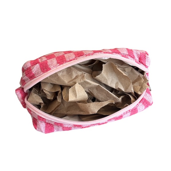 Pink Checkered Pouch - Picture 3 of 8